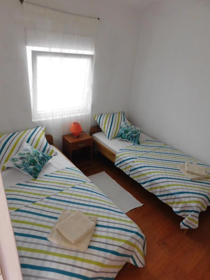 Apartmani Ruza Košljun Exterior foto